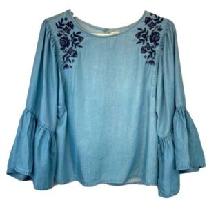Vintage Chambray Floral Embroidered Bell Sleeve Back Buttoned Shirt Blouse Top M